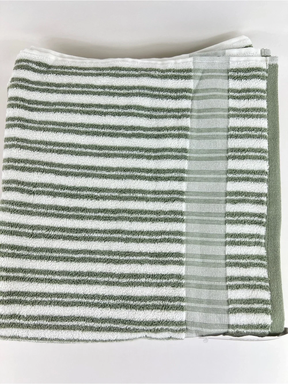 DKNY Bath Towel Set Sage Green and White Striped Soft 100% Cotton 2 Pc NEW